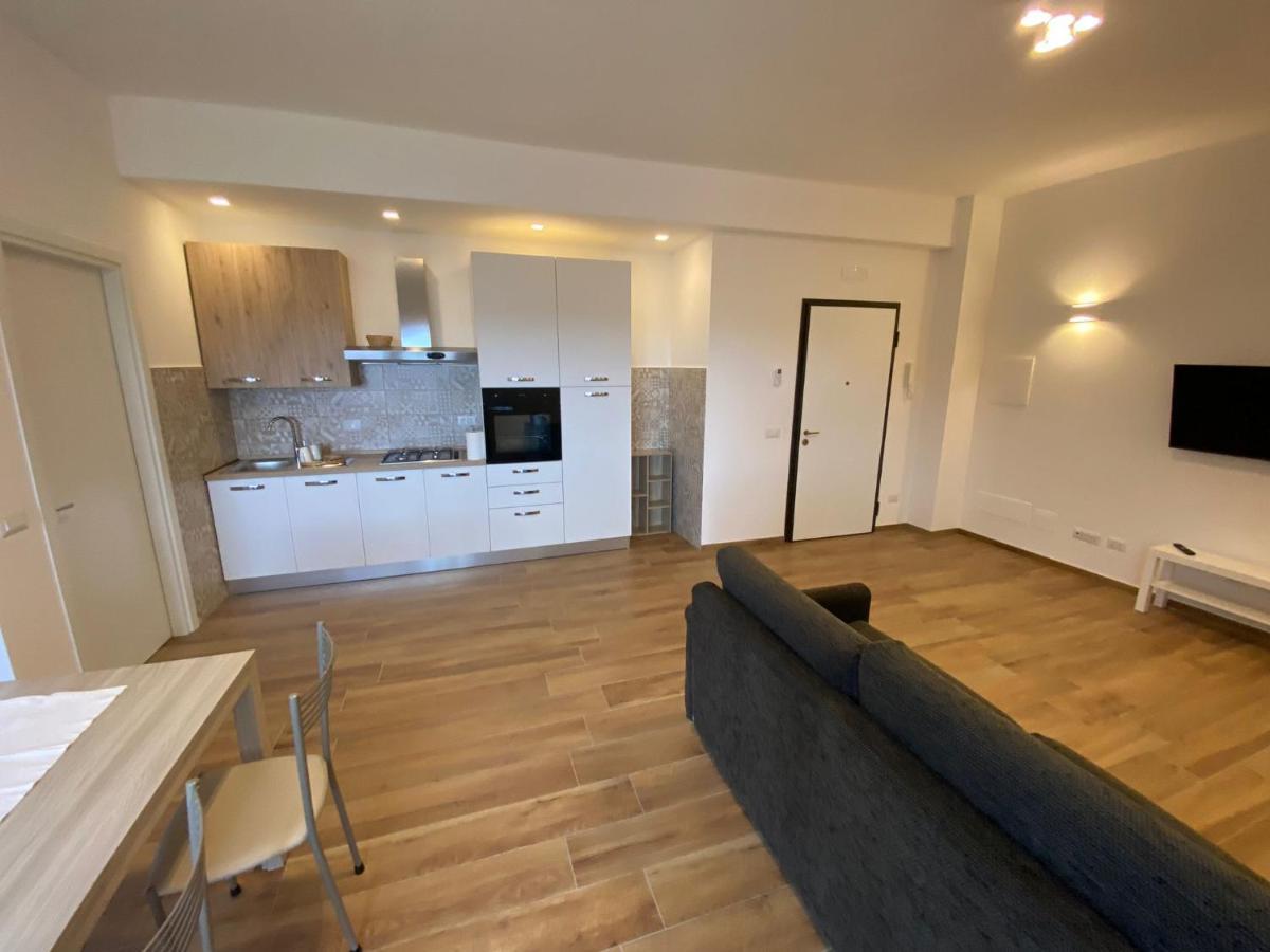 Apartamento Viriamo House ROMA Acilia Exterior foto