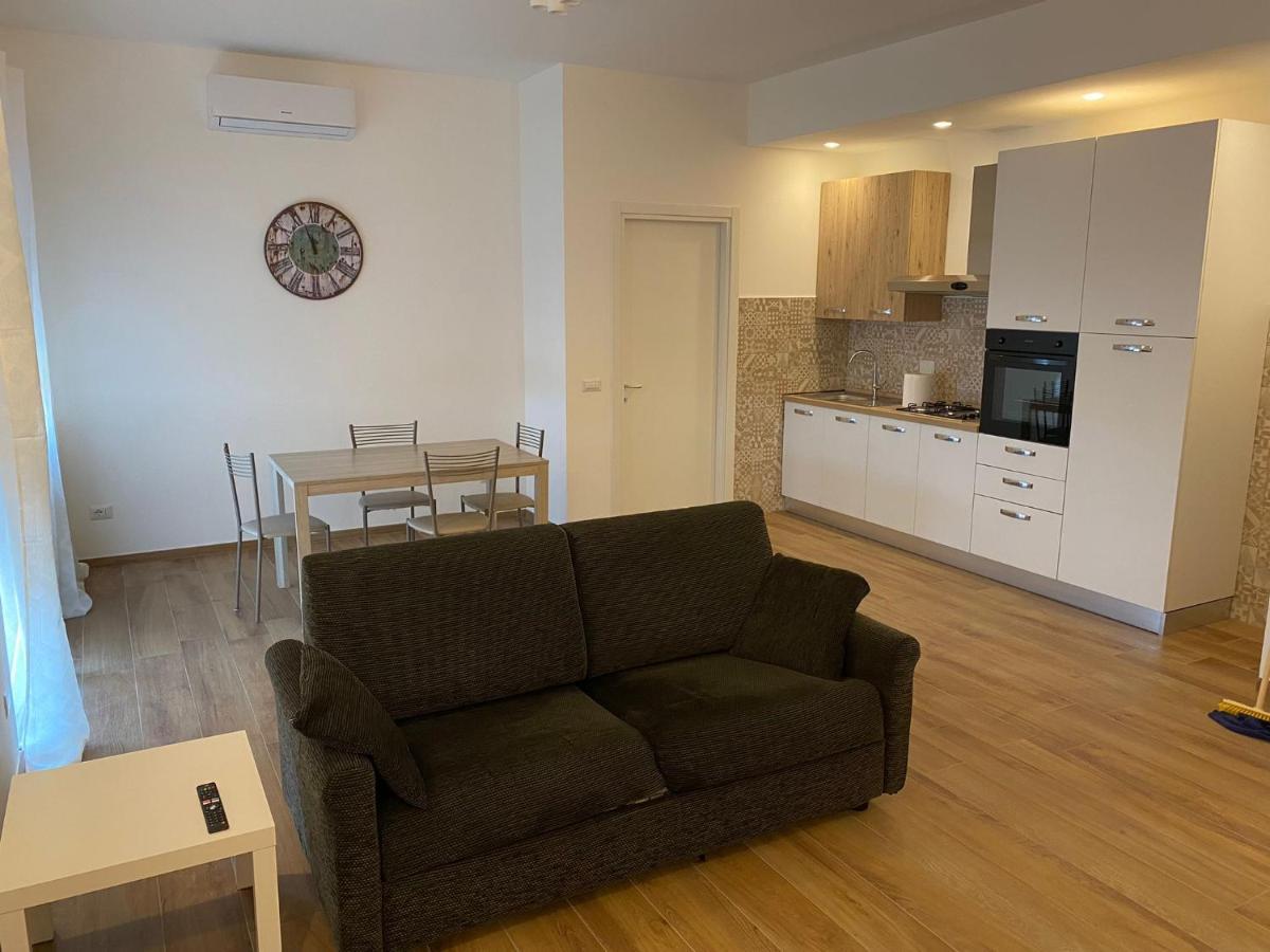 Apartamento Viriamo House ROMA Acilia Exterior foto