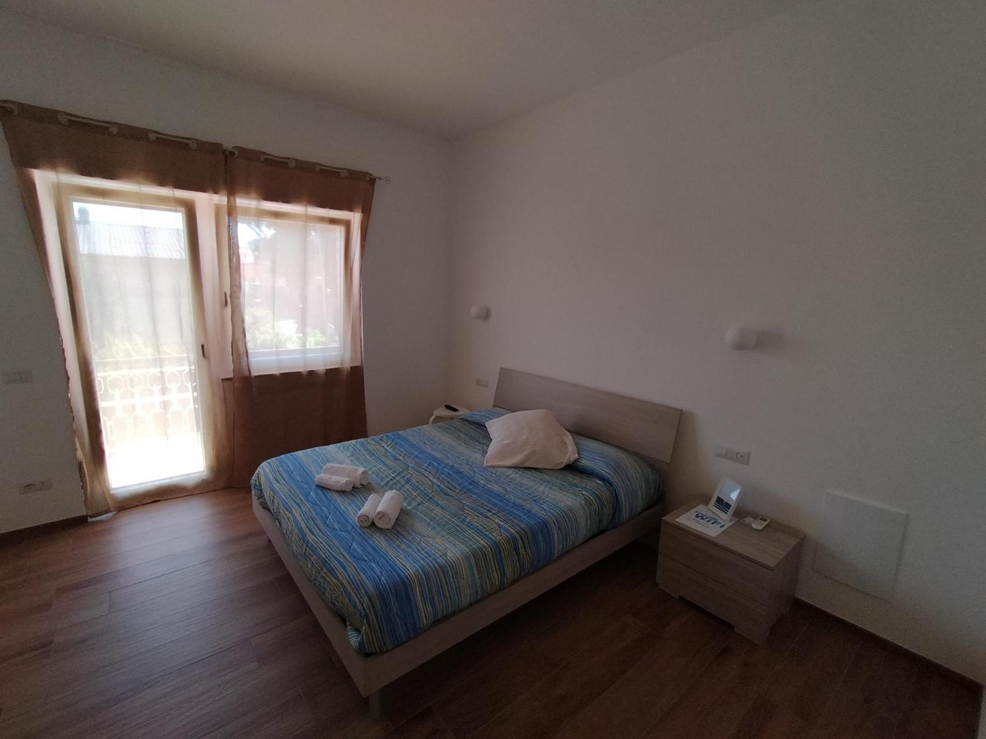 Apartamento Viriamo House ROMA Acilia Habitación foto